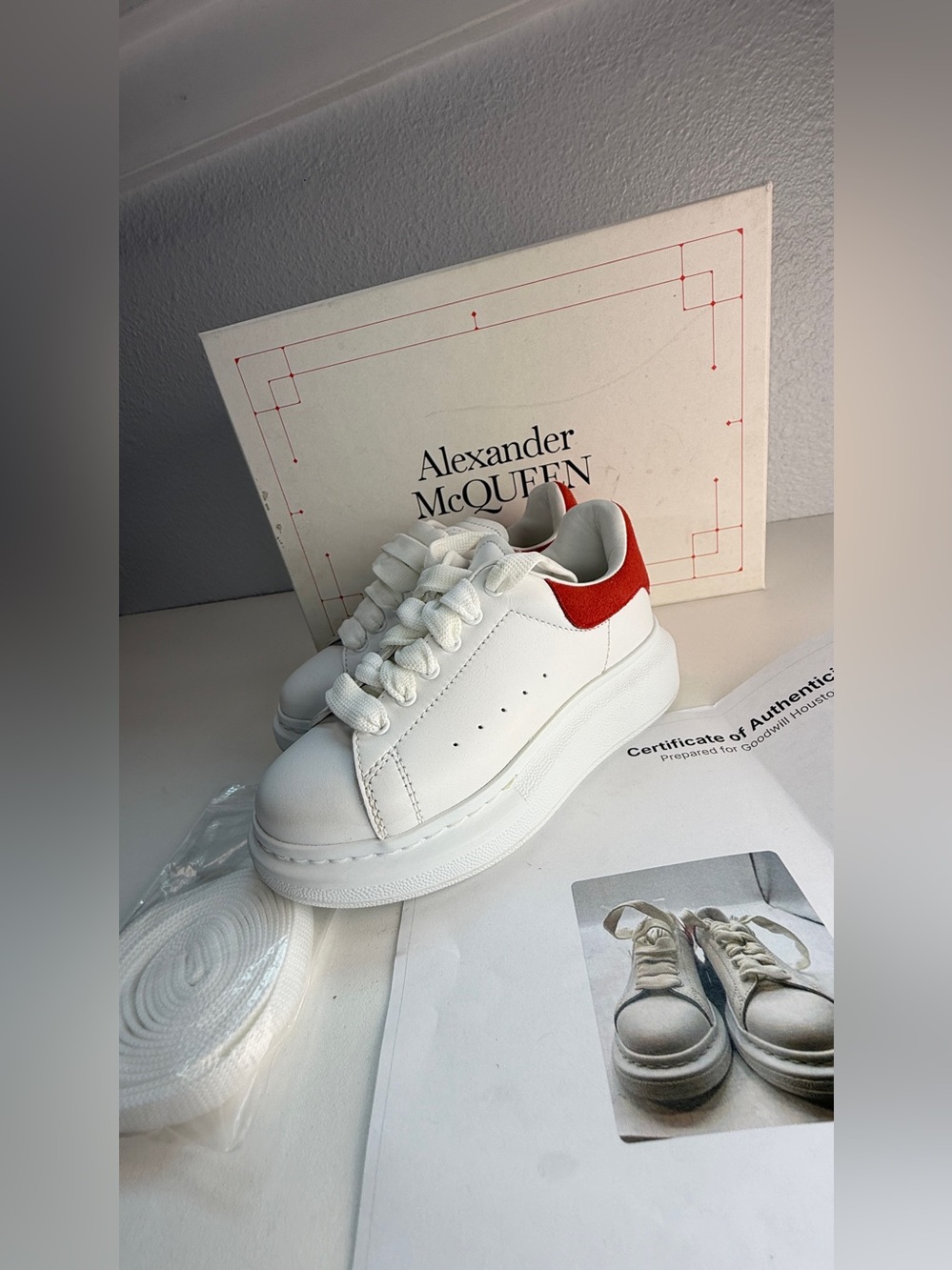 Alexander McQueen Oversized Sneakers Kids EU 27/ US 10 White Red Leather Shoes